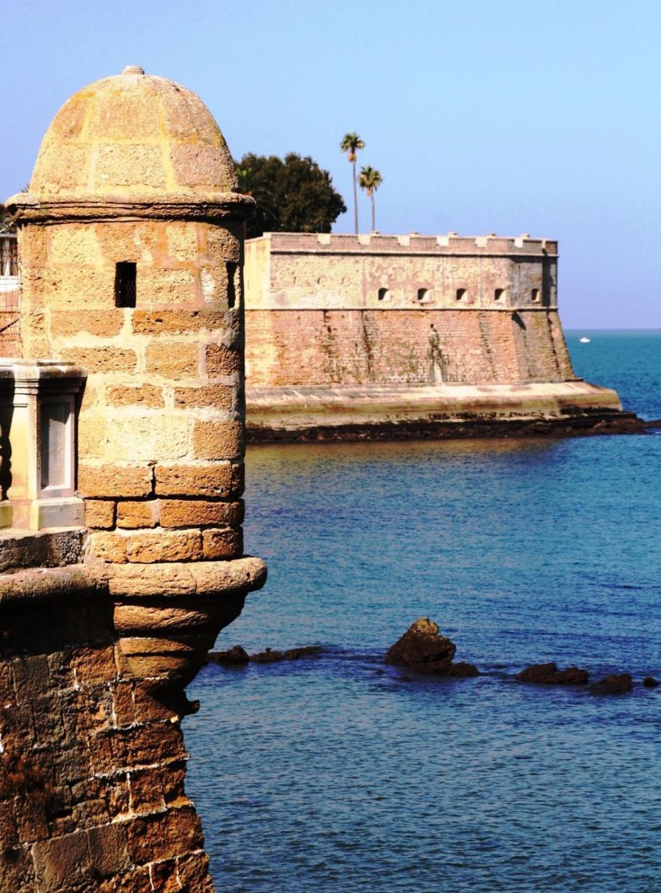 Alojamientos Cadiz Sol Екстериор снимка